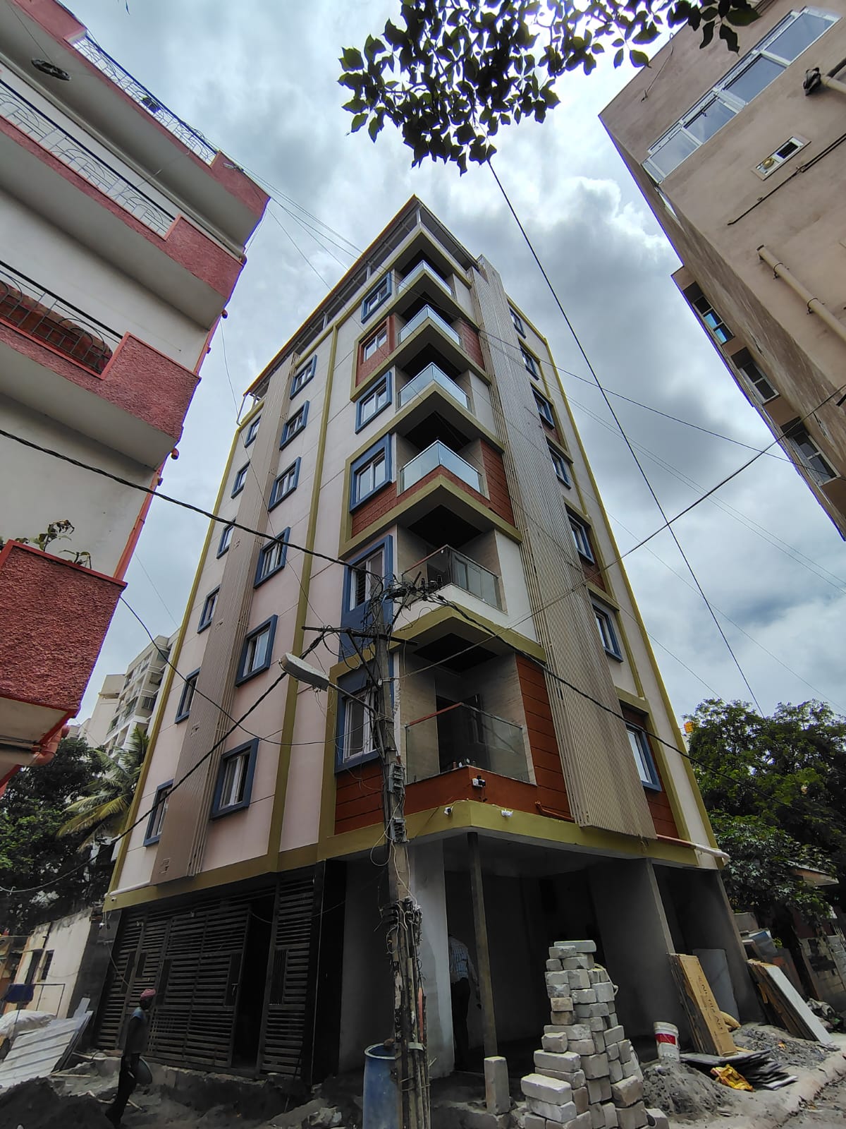 Hoodi site Redrock Continental